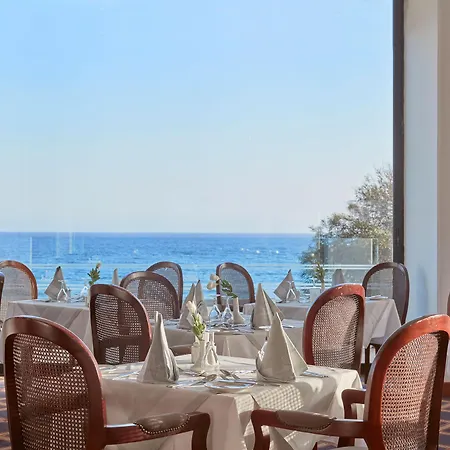 Grecian Bay Resort 5*