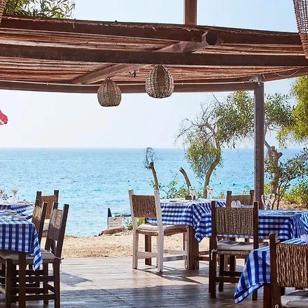 Resort Grecian Bay