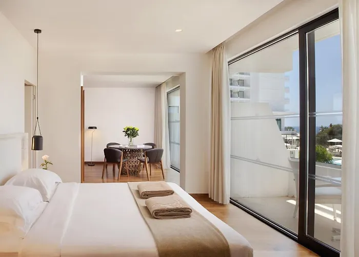 Ośrodek wypoczynkowy Grecian Bay 5*