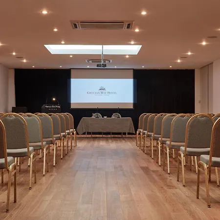 グレシアン ベイ リゾート アヤナパ