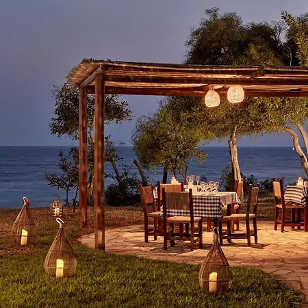 グレシアン ベイ リゾート アヤナパ