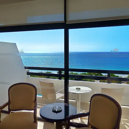 グレシアン ベイ アヤナパ