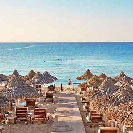 منتجع Grecian Bay