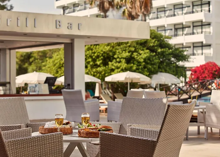 Grecian Bay منتجع أيا نابا