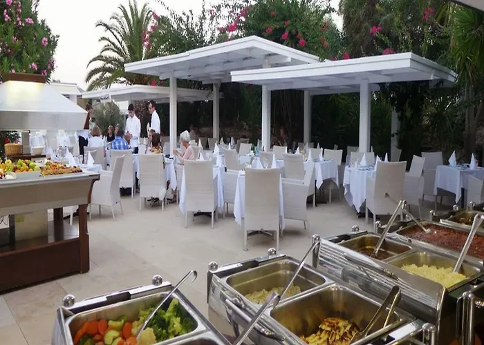 منتجع Grecian Bay أيا نابا