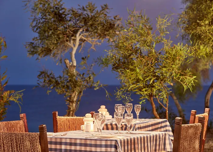 Grecian Bay منتجع 5*