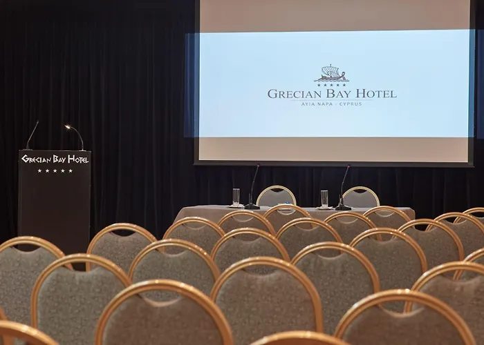 Grecian Bay منتجع أيا نابا