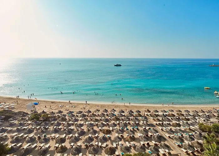 אתר נופש Grecian Bay 5*