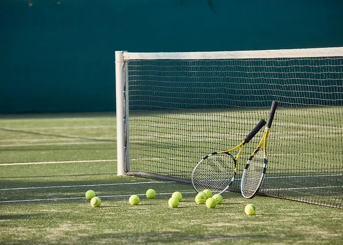 אתר נופש Grecian Bay 5*