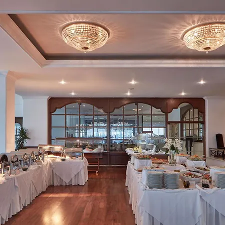 古希腊湾酒店 5* 圣纳帕