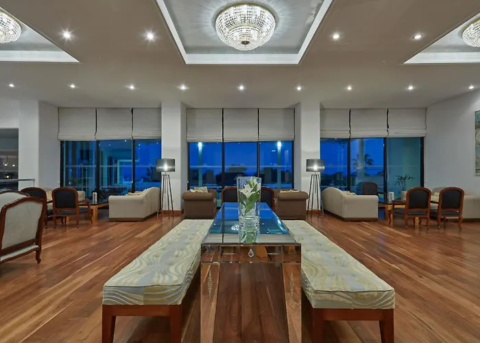 Grecian Bay Resort 5*