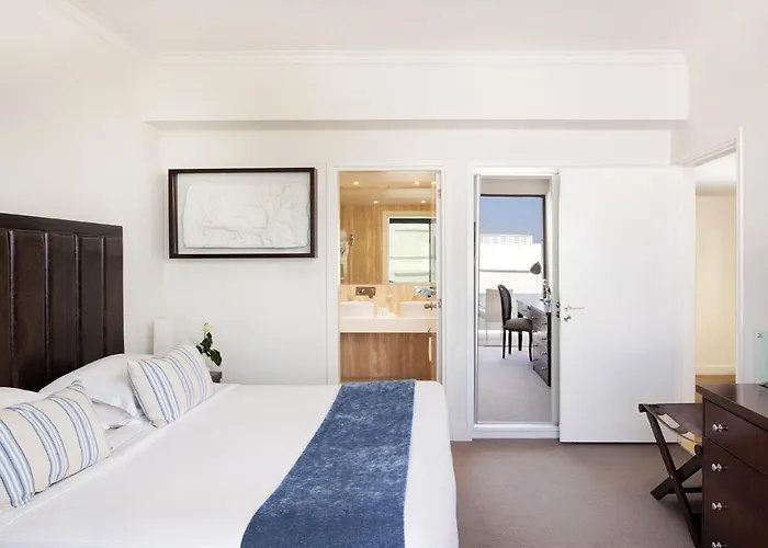 Resort Grecian Bay 5*