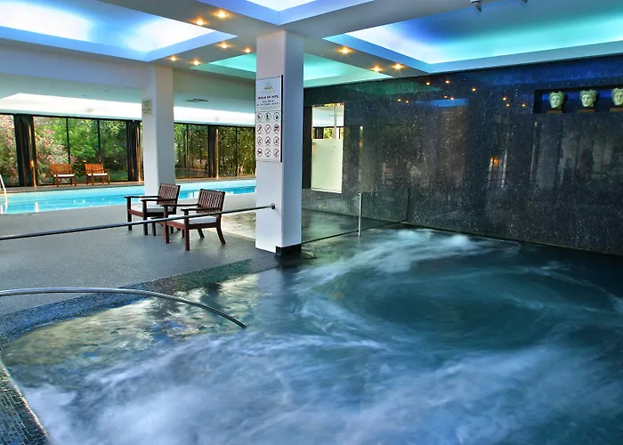 Grecian Bay Resort 5*