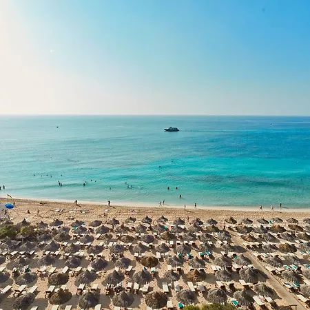Üdülőközpont Grecian Bay 5*